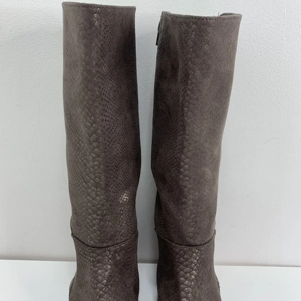 Steve Madden Knee High Boots Brown Snakeskin Side Zip Round Toe 5 Shiny